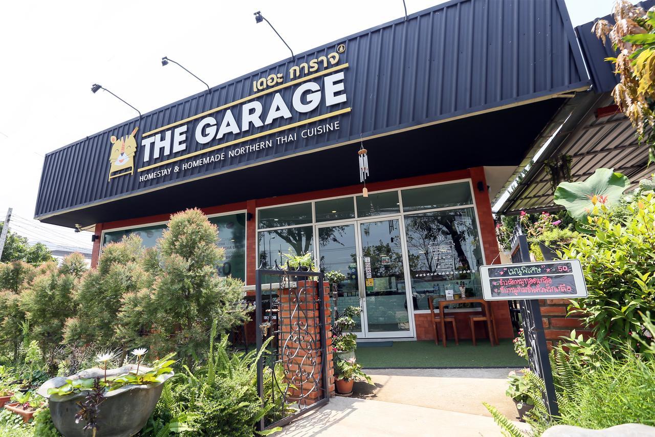 Отель The Garage Чианграй Экстерьер фото